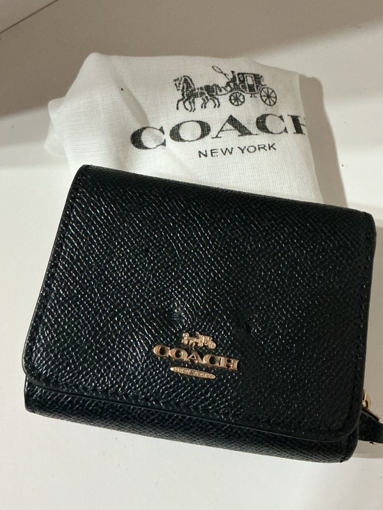 Coach Handbags - Coach Small Wallet